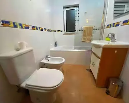 Cosy Town House With Sunny Terrace Nyaraló Lagos
