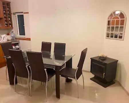 Σπίτι διακοπών Cosy Town House With Sunny Terrace *